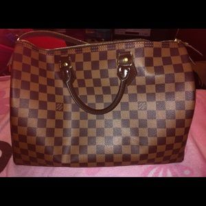 Louis Vuitton Speedy 35